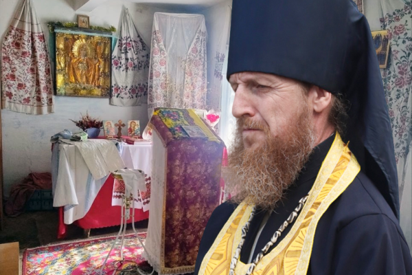 У селі на Черкащині парафіяни ПЦУ чотири роки проводять служби у хаті, поки храм пустує через конфлікт із УПЦ МП