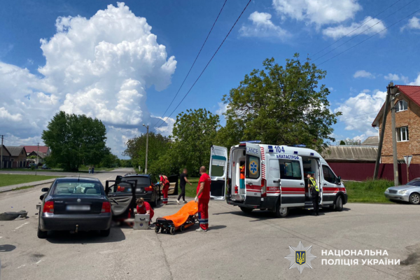 В Умані в ДТП травмувалися двоє пасажирок, серед них — 4-річна дівчинка (ФОТО)