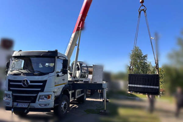Сміла отримала 11 генераторних установок для роботи важливих об’єктів під час можливих відключень
