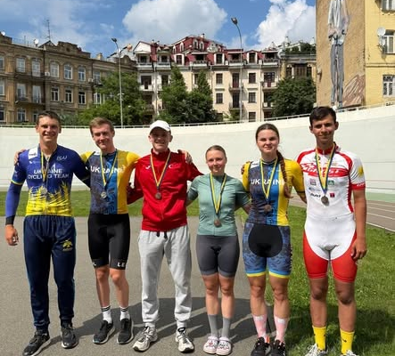 Черкаські велосипедисти здобули повний комплект медалей на чемпіонаті України з велотреку