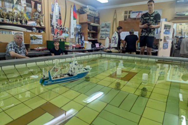 Від гумомоторів до електрокораблів: На Черкащині провели змагання юних судномоделістів