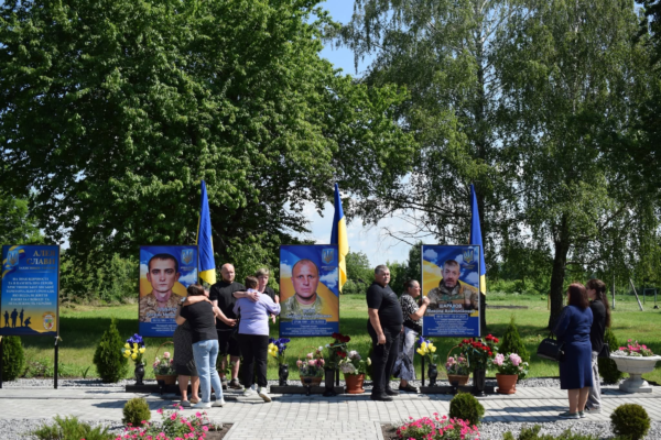 На Уманщині відкрили Алею Слави на честь загиблих земляків-захисників