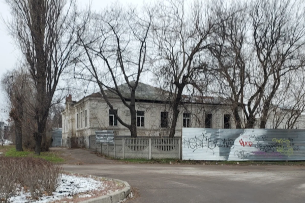 Суд у Черкасах наклав арешт на історичний особняк, за збереження якого роками борються активісти