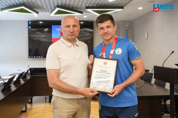 Черкаських чемпіонів Європи та призерів міжнародних турнірів відзначила міськрада