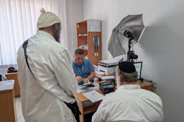 В Умані громадянина Ізраїлю, який загубив посвідку на проживання та не поновлював її, зобов’язали залишити Україну