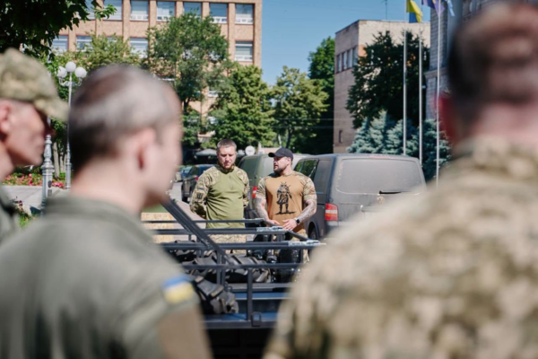 РЕБи, тепловізори та роботизовані комплекси: Черкащина передала військовим обладнання на понад 13 млн грн