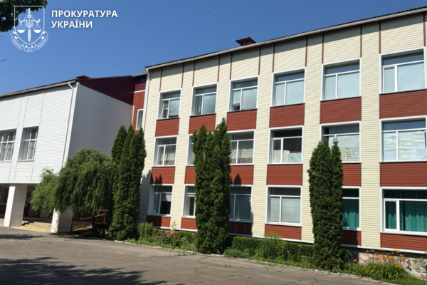 На Черкащині з підрядника через суд хочуть стягнути майже пів мільйона гривень за зрив робіт у школі
