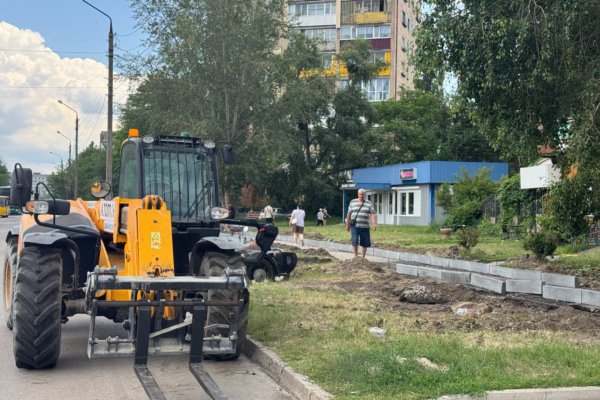 У Каневі облаштовують безбар’єрний маршрут завдовжки майже 4 км: Що вже зробили