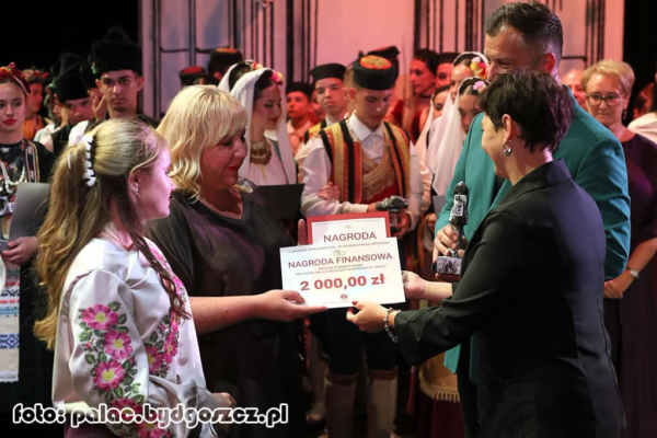 Юні бандуристки з Черкас стали лауреатками міжнародного фестивалю в Польщі
