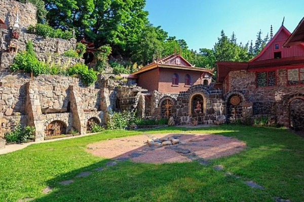 Магія Білого Лотоса: знайомство з єдиним буддійським храмом України 