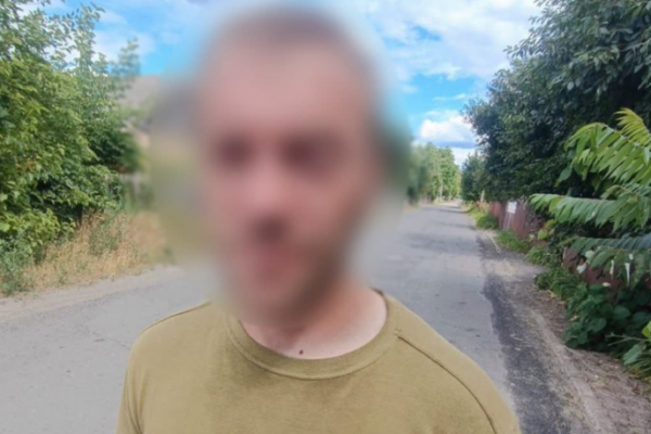 На Черкащині чоловік пограбував соцпрацівницю, яка принесла пенсіонеру гроші