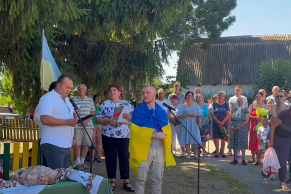 На Звенигородщині зустріли військового, який повернувся з російського полону