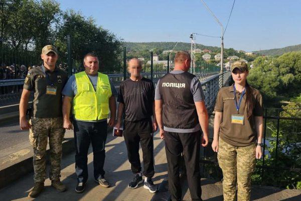 На Черкащині після звільнення з колонії громадянина Грузії примусово видворили з України
