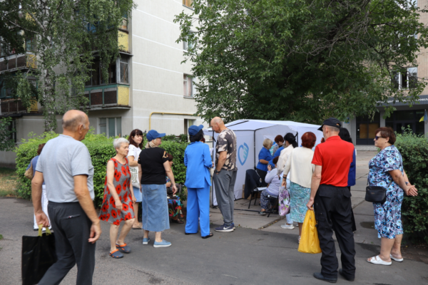 Черкащани отримали безкоштовні тести на гепатити, ВІЛ та інші обстеження