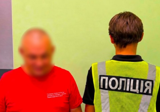 В Умані чоловік кинув гранату в поліцейських