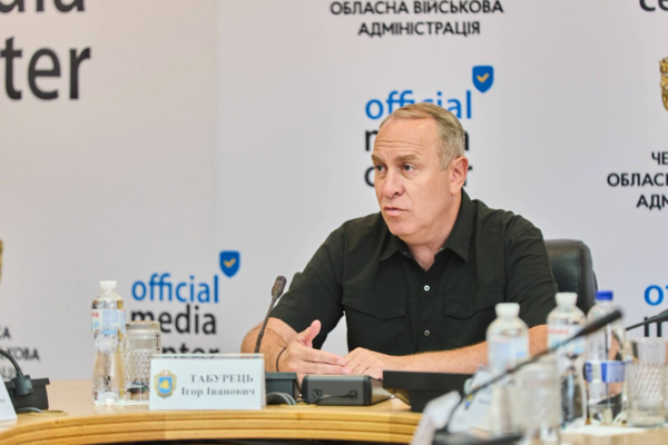 Табурець розкритикував ремонт у Золотоніській лікарні, який триває з 2024-го року
