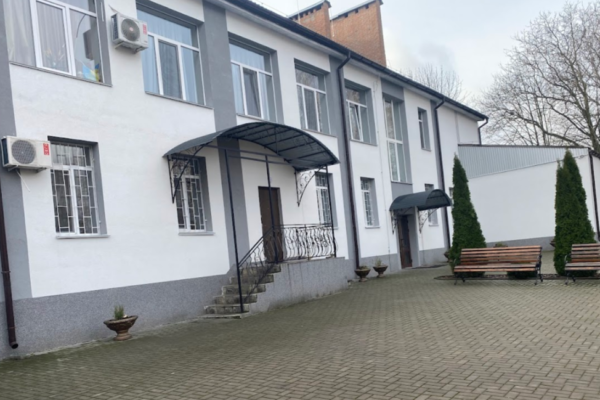 Прокуратура судиться з Уманською міськрадою через майно центру реабілітації дітей на 22 млн грн