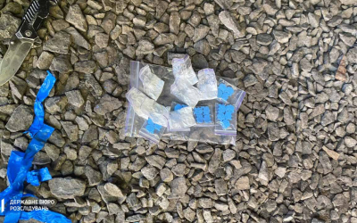 На Черкащині дільничного поліцейського викрили на торгівлі психотропами
