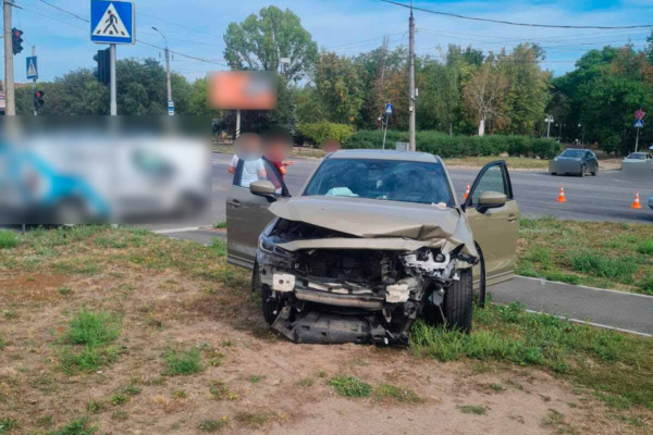 На перехресті в Черкасах в ДТП зіткнулися два авто (ФОТО)