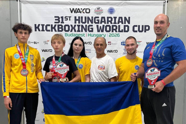 Черкаські кікбоксери вибороли вісім медалей на Кубку світу