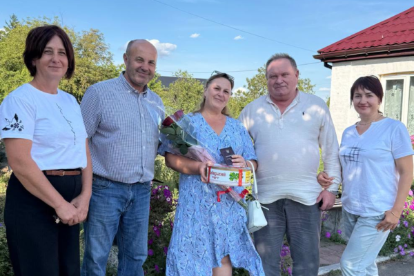 На Звенигородщині відзначили матір п’ятьох дітей державною нагородою