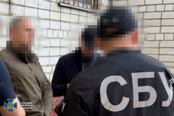 На Черкащині викрили посадовця ЗСУ, який вимагав 10 тис. євро від постачальника маскувального спорядження