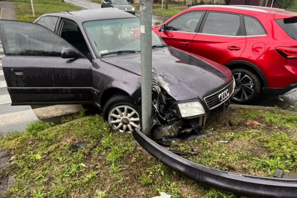 У Черкасах водій на Audi з чужими номерами спричинив ДТП (ФОТО)