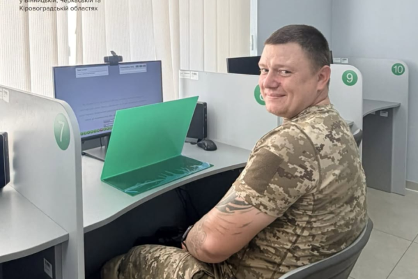 Ветеран із Черкас склав теоретичний іспит на права з першої спроби