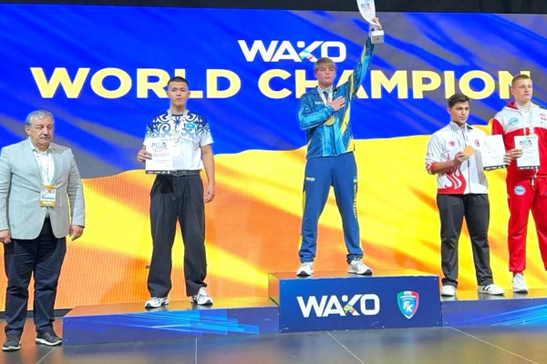 Черкаські спортсмени вибороли три медалі на чемпіонаті світу з кікбоксингу