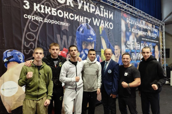 Кікбоксери з Черкас здобули золото, срібло та бронзу на всеукраїнських змаганнях