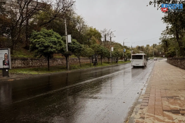 На Замковому узвозі в Черкасах відновили рух після ремонту